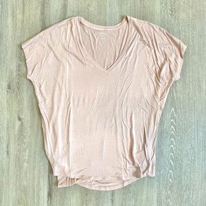 NWOT Express Relaxed Fit Vneck Tee - Light Pink
